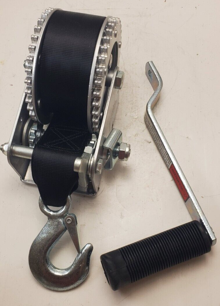 Boater Sports, Trailer Winch, 1000 LB Capacity, Solid One Piece Gears, 4:1 Ratio