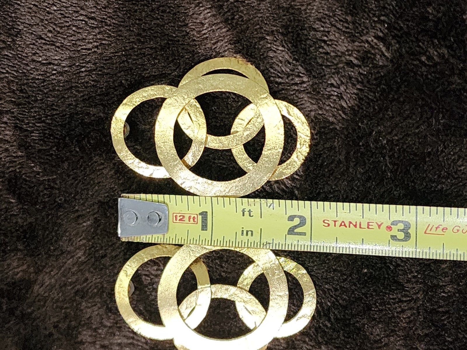 Pierced Earrings Gold tone Interlocking Circle Te… - image 9