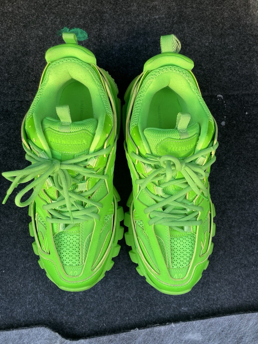 Good Condition. No Box. Size 9 View 4