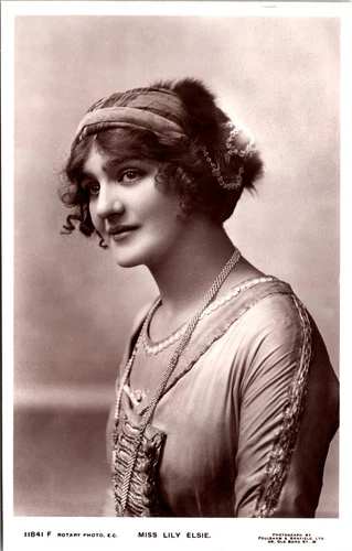 LILY ELSIE: PRETTY STAGE ACTRESS : PLAYING FRANZI IN "A WALTZ DREAM" : RPPC - Picture 1 of 2