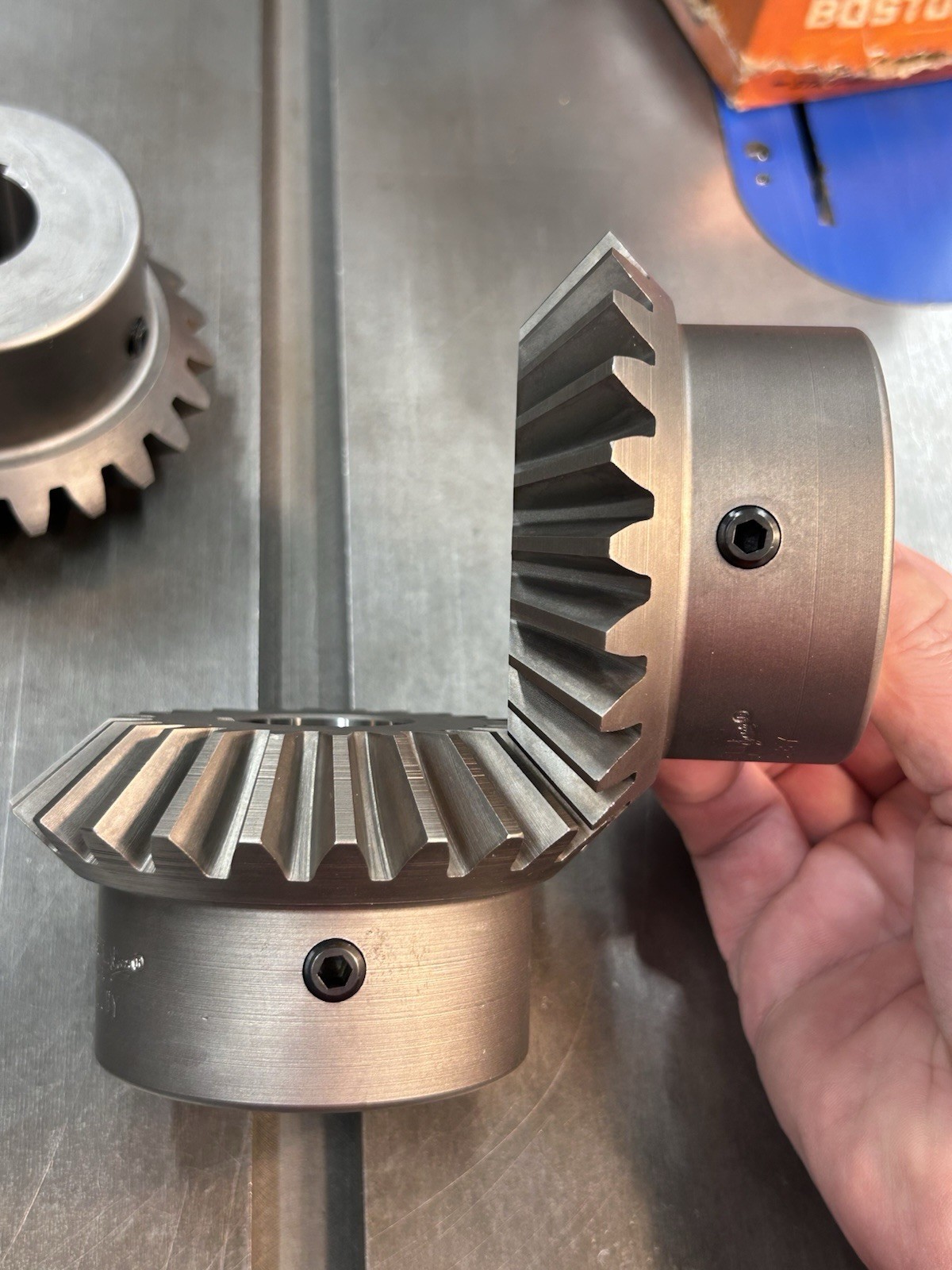 QTY 1 PIECE BOSTON GEAR HLK118Y STEEL MITER GEAR 6 PITCH 24 TEETH 1-1/4” BORE