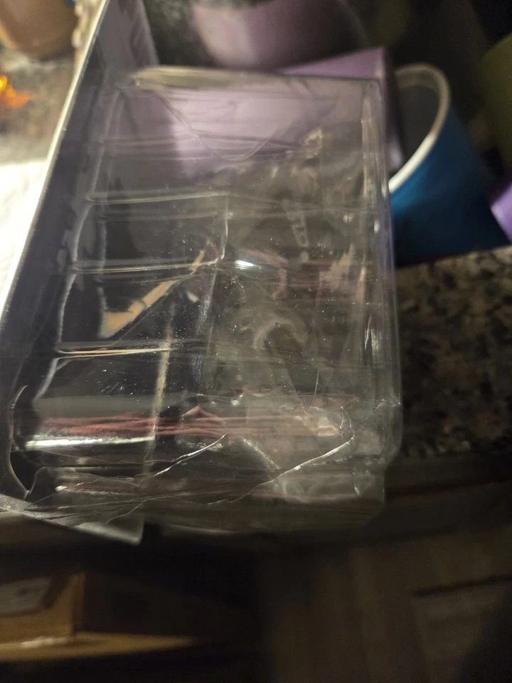 Chris Dokebi - Puck Little Painter Edición Negativa Limitada ALMEJA DAÑADA Foto 2 de 2