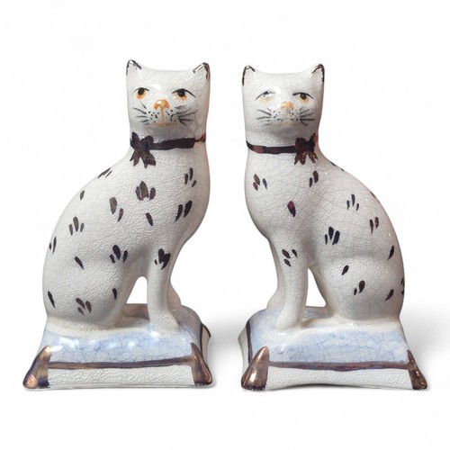 VTG Staffordshire Ware Kent England Cat Figurines Pair Ceramic Mantle Decor