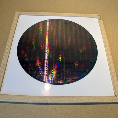 200mm Patterned Silicon Wafers semiconductors Art the Technology 