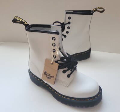 Dr. Doc Martens 1460 Bex White Smooth Leather Lug Sole Boots Womens US6 New