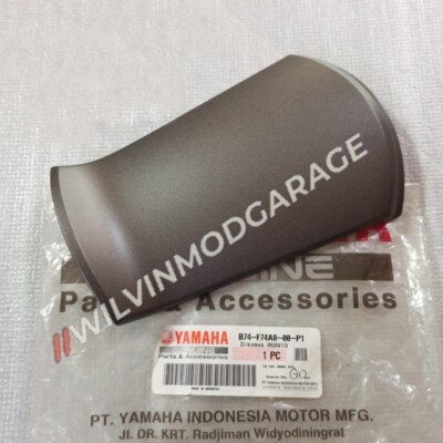 Yamaha ＦＧ120F 完全リペア品 Genuine Parts Yamaha XMAX 250 X-MAX 300 Fuel Tank Lid Cover B74