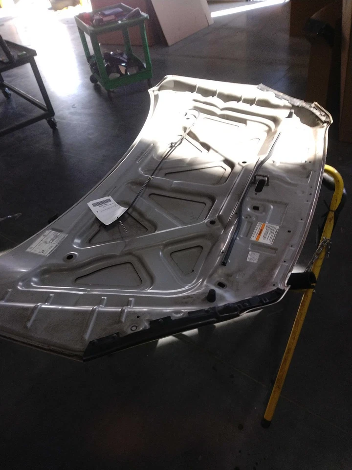 Capó usado se adapta a: Honda Pilot Grade A 2005 Foto 2 de 3