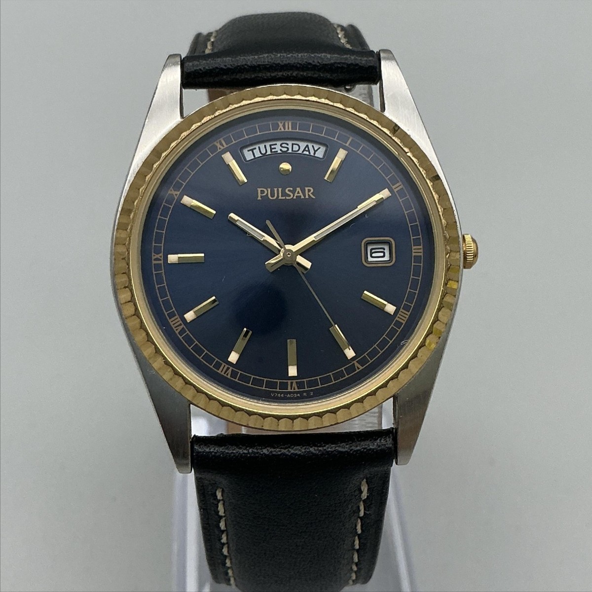 Vtg Pulsar Mens Watch 35mm Blue Dial President Day Date V7A1-100Y