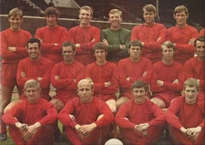 BRISTOL CITY 1969-1970 ORIGINAL HAND SIGNED LARGE TEAM GROUP 13 X AUTOGRAPHS