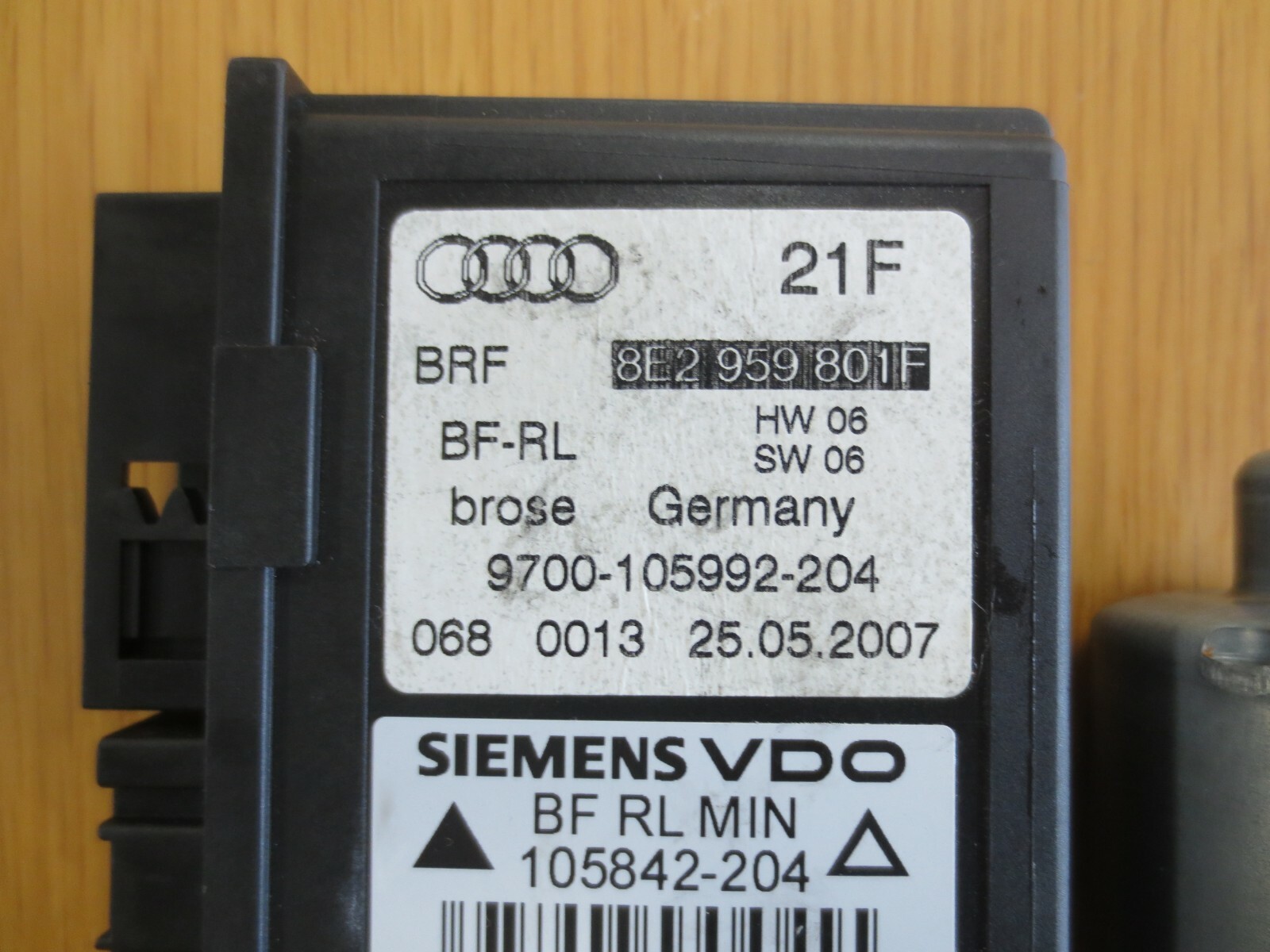 Audi A4 Power Window Motor Control Unit 8E2 959 801 F eBay