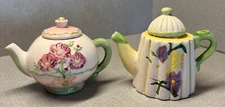 2 Miniature Teapots With Flowers WMG 2007 Decorative Collectibles