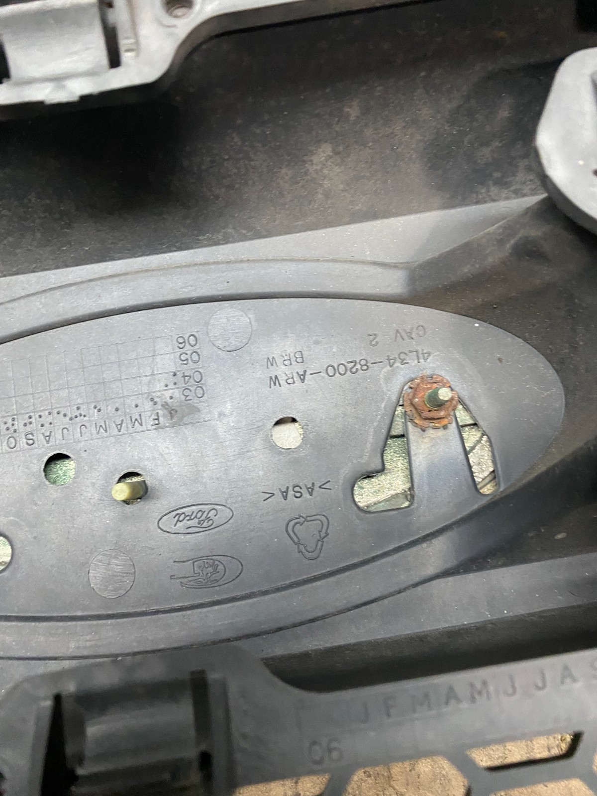 2004 to 2008 Ford F150 F-150 Front Upper Grill Grille OEM U0353 DG