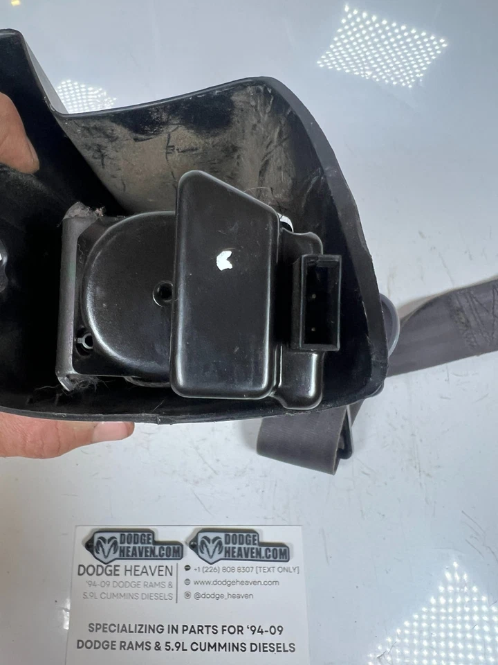 Cinturón de seguridad delantero izquierdo gris claro para Dodge Ram 1500-3500 1998-2002 OEM cabina extendida Foto 3 de 4