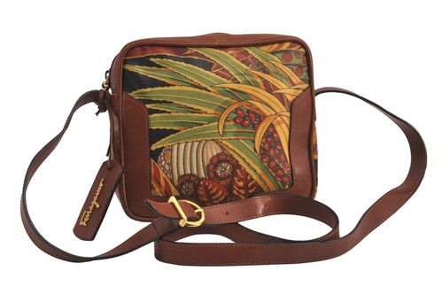 Auth Salvatore Ferragamo Botanical Pattern PVC Leather Shoulder Bag Brown 4169M
