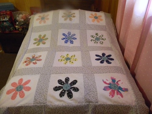 Dessus De Couette Patchwork Avec Souris Appliquées - Fait Main, Non Fini, Projet Créatif