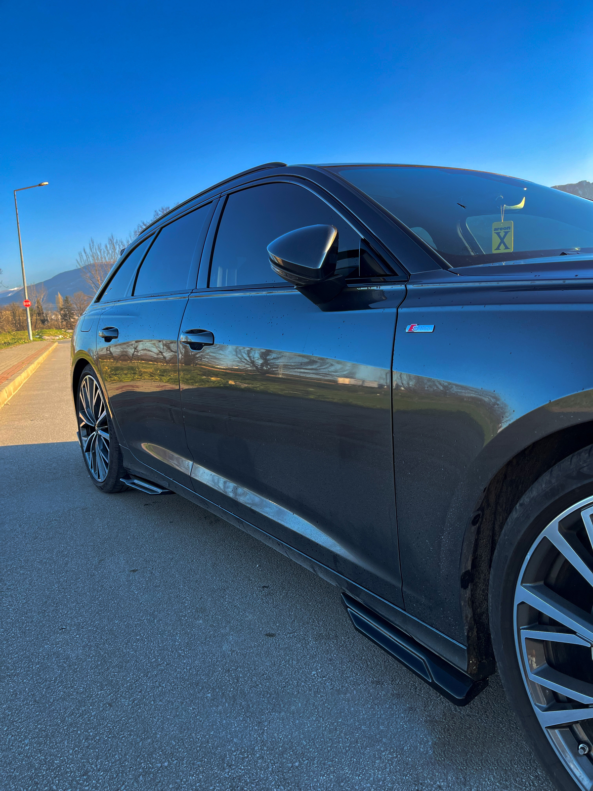 Bas de caisse Audi A6 S-Line C8 pour un look dynamique lors de vos voyages