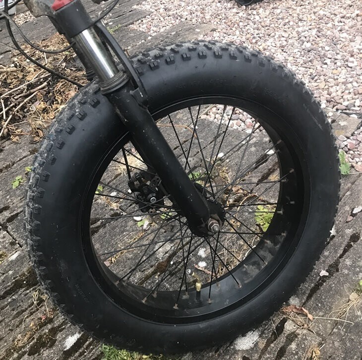 Fat electric bike tyres (folded Bead)