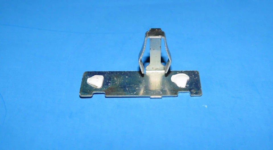 Maytag Dryer MEDE500VW1: Door Trim Clip (W10129065 / WPW10129065) (P5616) - Image 3 of 4