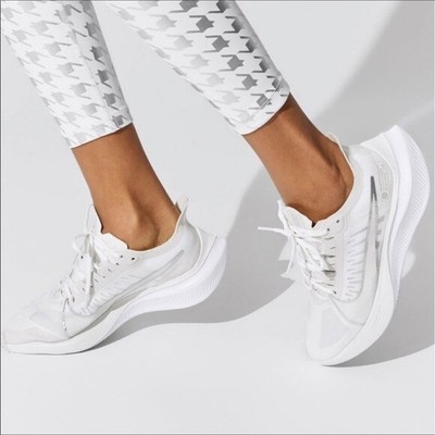 nike women's zoom gravity running shoe