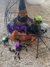Assorted Halloween Decorations. 10 Piece.