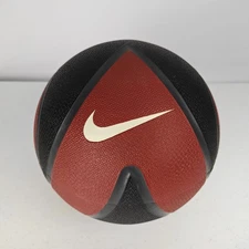 NIKE 8 Lb/3.63Kg Rubber Weighted Medicine Ball Training Exercise