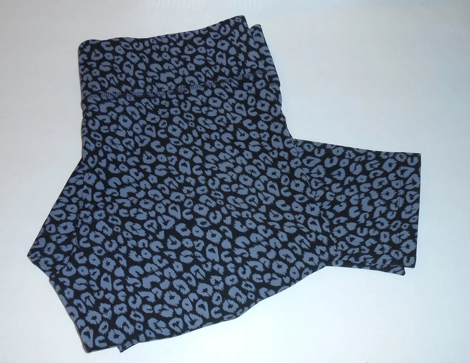 Victoria's Secret Pink Fleece Lined Cheetah Yoga Leggings Hidden Pocket L NWT - Image 4 of 4