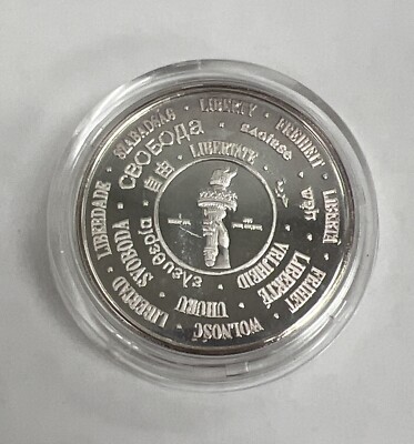 1986 MTB Statue of Liberty in Different Languages 1 oz .999 Silver
