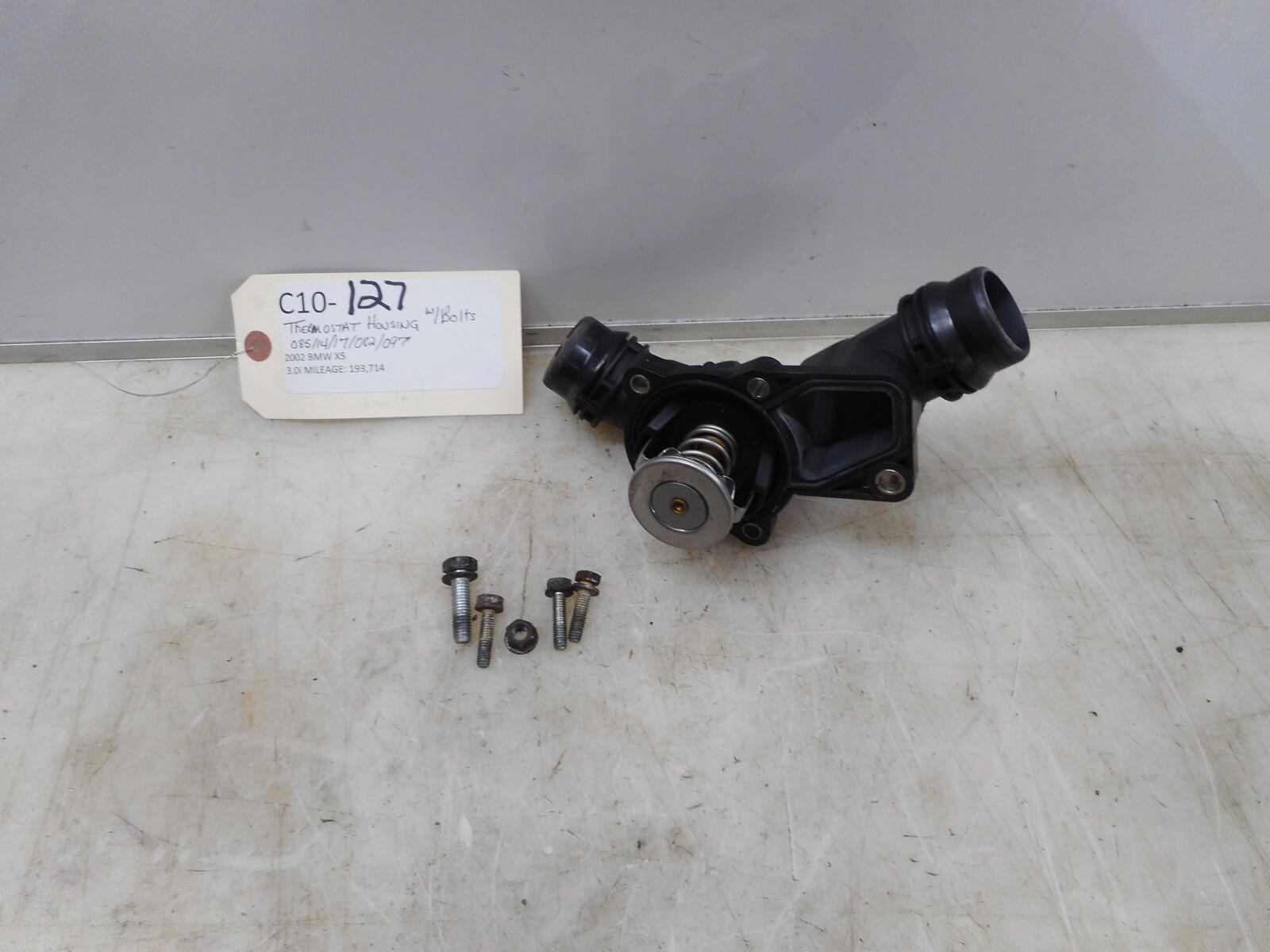 2002 BMW X5 THERMOSTAT HOUSING W/ BOLTS 0851417082097 eBay