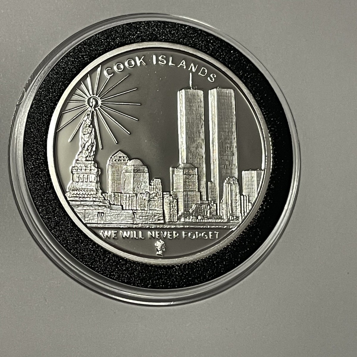 銀貨 FREEDOM 1オンス 99.9% s-l400.jpg