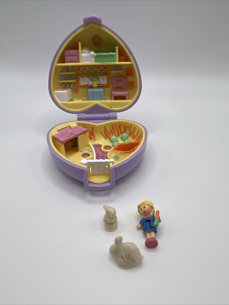 VINTAGE 1993 BLUEBIRD POLLY POCKET PRETTY BUNNIES PLAYSET With Figures