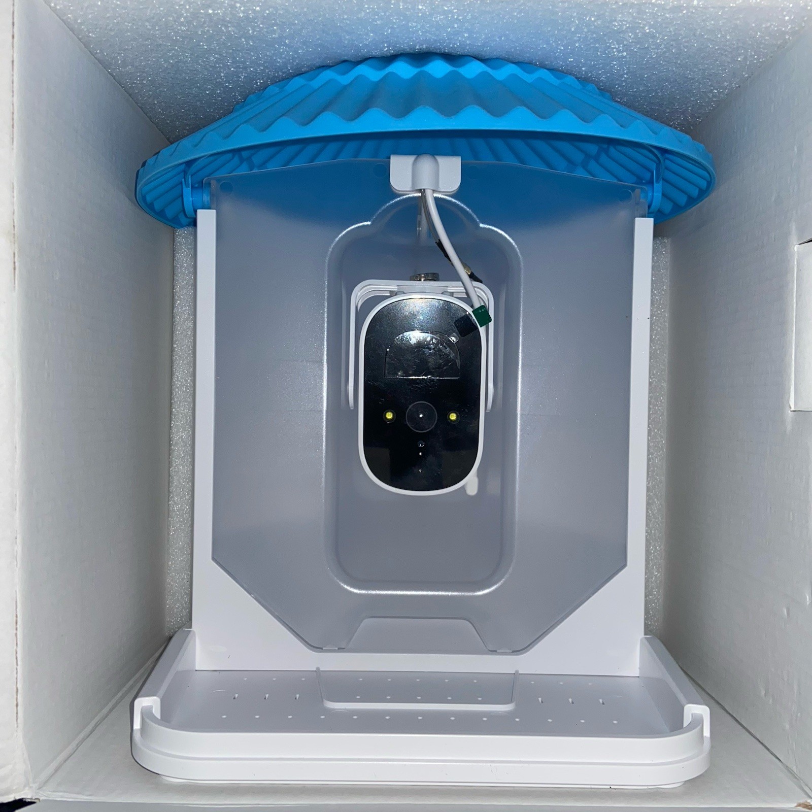 New Bird Feeder with Camera, Smart AI Identify Wild Bird Feeder Camera Solar