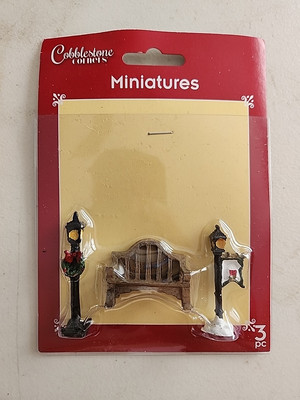 Cobblestone Corners Mini Christmas Village 3 Piece Accessories Bench Set New