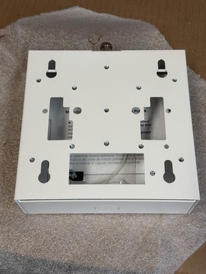 Oberon 900-HC-WH WiFi Access Point Mount Bracket Plate White (NEW/OPEN BOX)
