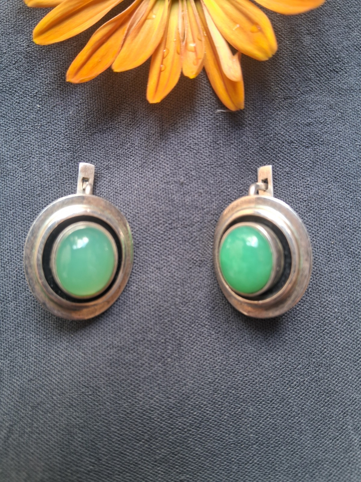 Boucles d'oreilles argent 925 chrysoprase, le bijou bohème chic quotidien
