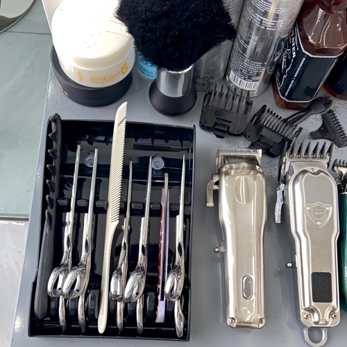 Professional Salon Holder Racks Barber Shop Shears Stand Organizer Storage Tr... - Picture 4 of 7