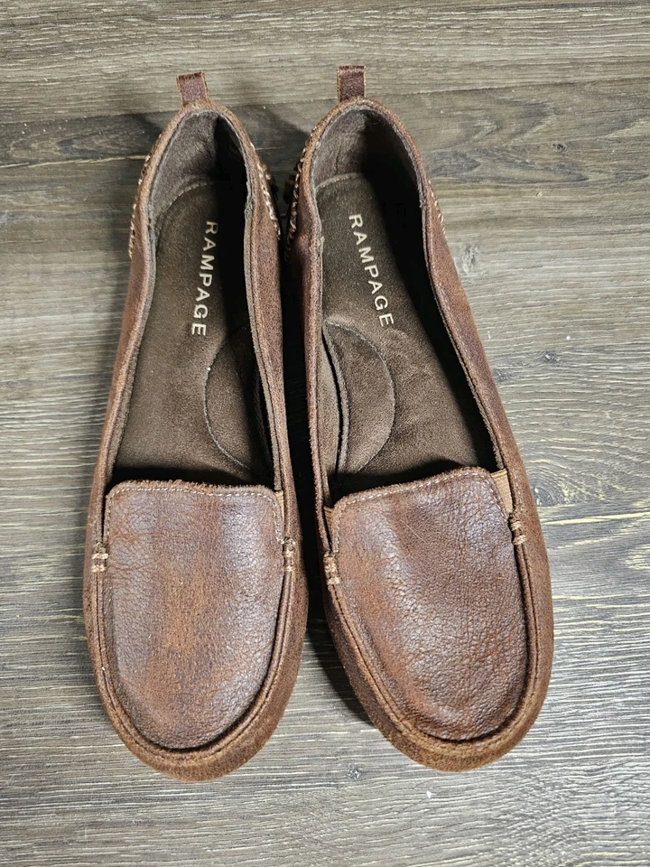 Mocasines sin cordones Rampage de cuero sintético para mujer talla 7,5 puntada marrón Foto 3 de 4