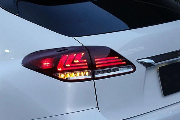 Novas lanternas traseiras de LED para 2010-2015 Lexus RX350 RX450h com sinais de seta sequenciais - Imagem 4 de 4