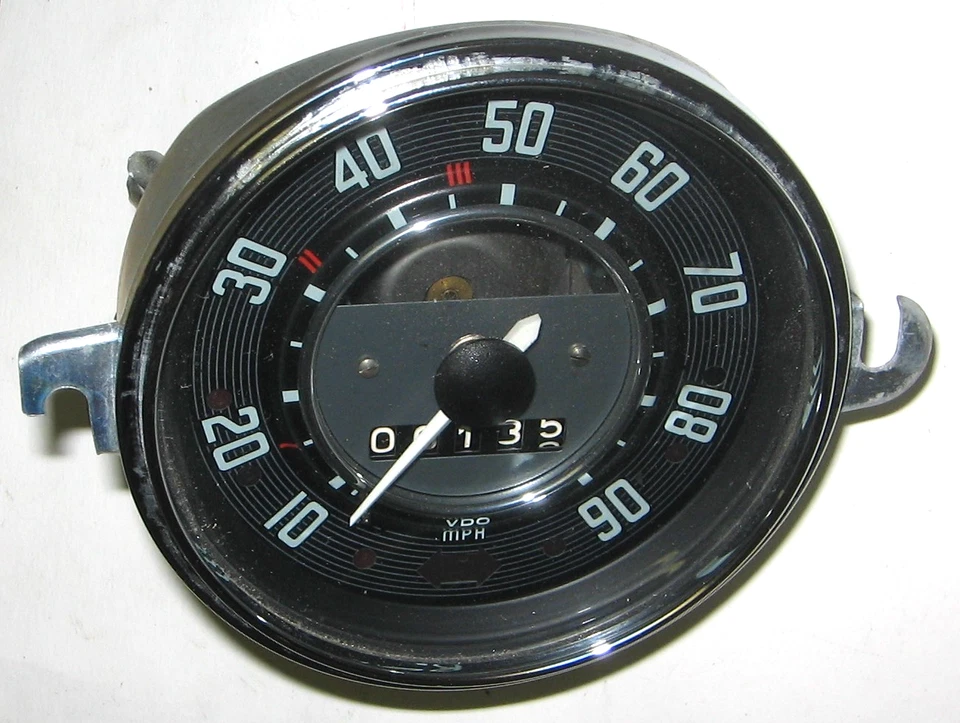 1968 Volkswagen Beetle VDO velocímetro 5.68 sem medidor de gás 113957023C VW reconstruído? - Imagem 2 de 4