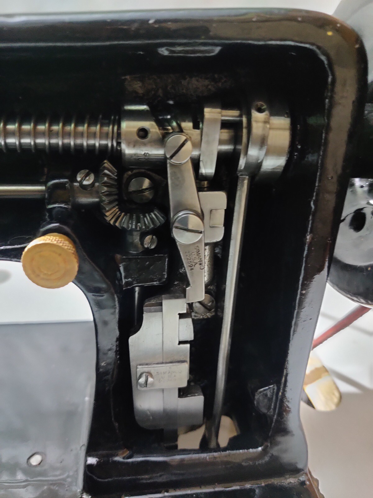 Singer 114w103 Chain & Moss Stitch Embroidery Machine eBay