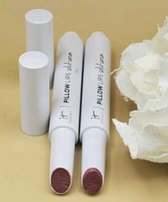 2 It Cosmetics Pillow Lips Solid Serum 5-in-1 Tinted Gloss Humble 0.07 oz READ