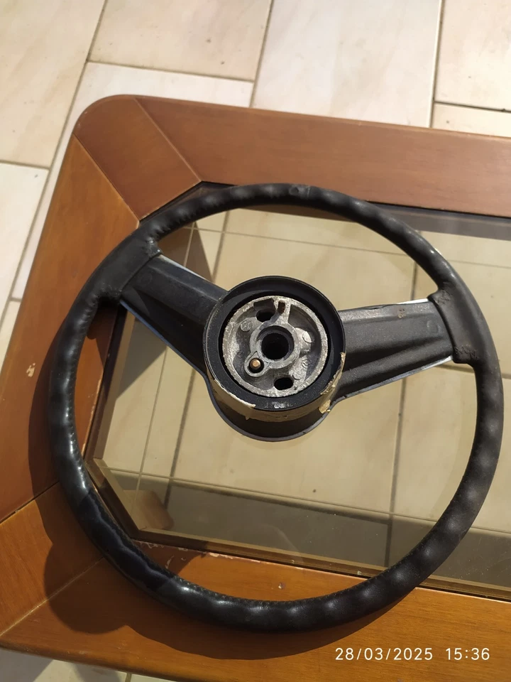 ACCESSORI E RICAMBI AUTO MOTO VOLANTE STERZO MANUBRIO OPEL MANTA VINTAGE Foto 4 de 4