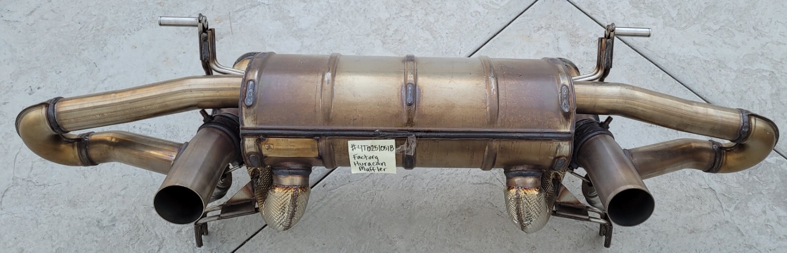 Lamborghini Huracan Performante / Evo Factory OEM Muffler / Silencer 4t0251051b