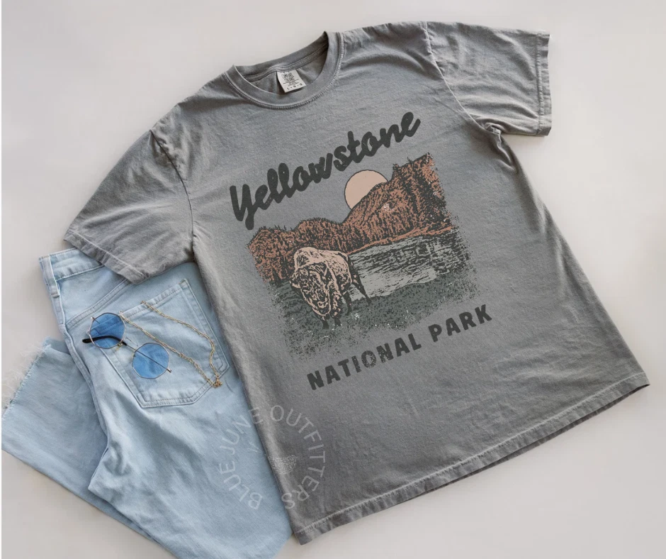 YELLOWSTONE NATIONAL PARK | COMFORT COLORS® RETRO NATURE LOVER TEE | YBUFFALO
Opens in a new window