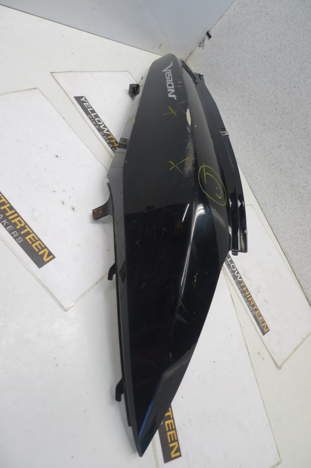 HONDA NSC110 VISION COVER R BODY 83500KZL9300 (J) (67B)1 eBay