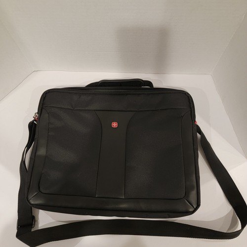Wenger INTERLINK 16" Notebook Carrying Case - Black