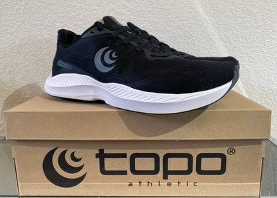 Topo Athletic Fli-Lyte 5 Mens 10.5 D Black Running Athletic Shoes Retail Box