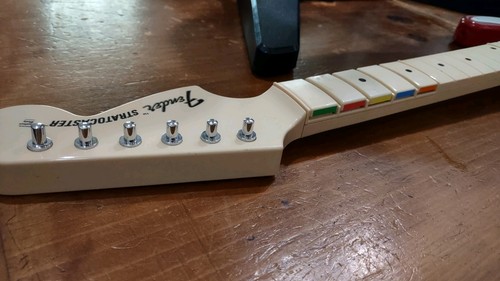 Xbox One Rock Band 4 Target esclusivo pacchetto rosso Fender batteria chitarra wireless - Foto 9 di 24