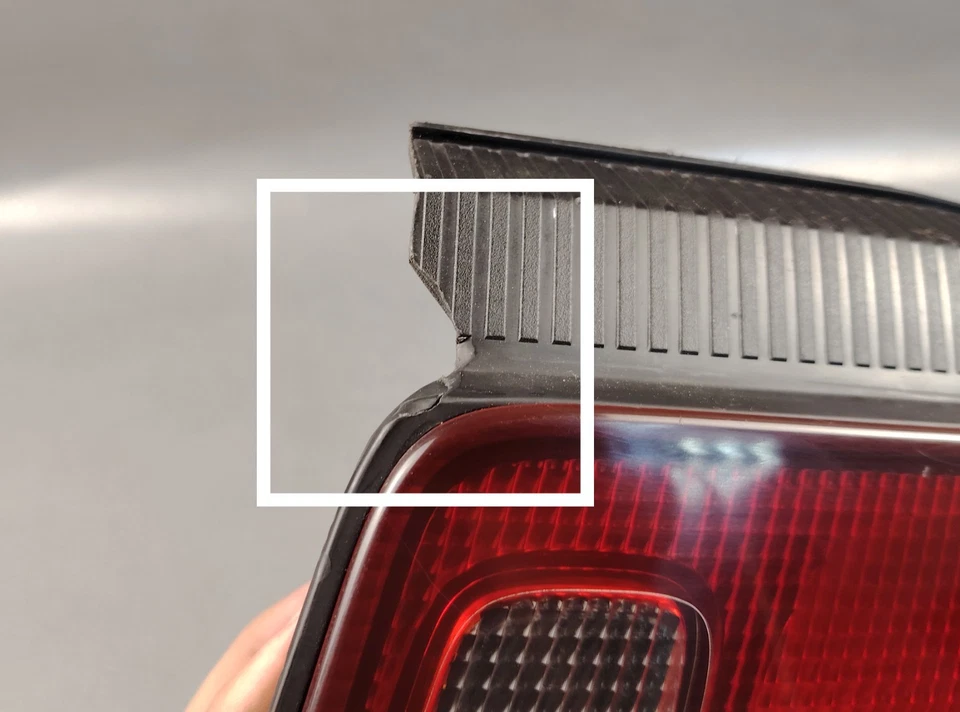 94 99 Toyota CELICA Genuine ST202 ST205 GT RH Tail Light STANLEY 1826 20-365 - Image 2 of 4