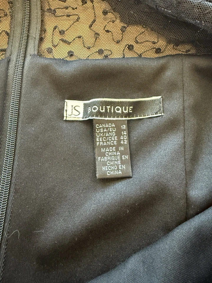 Vestido formal transparente JS Boutique veludo frisado 12 noites caprichoso preto - Imagem 4 de 4