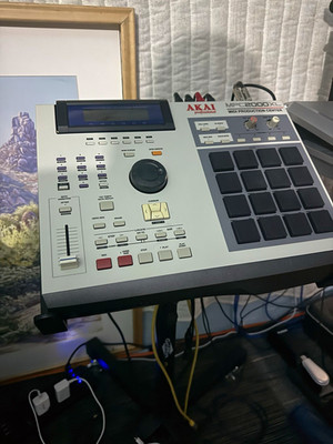 Akai MPC2000XL-SD CARD ! NEW BUTTONS PADS FULLY SERVICED Feb2026